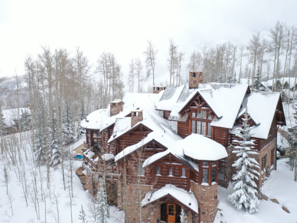 Ski-in/Ski-out One of a Kind Luxury Villa Mountain Views, Pool & Spa